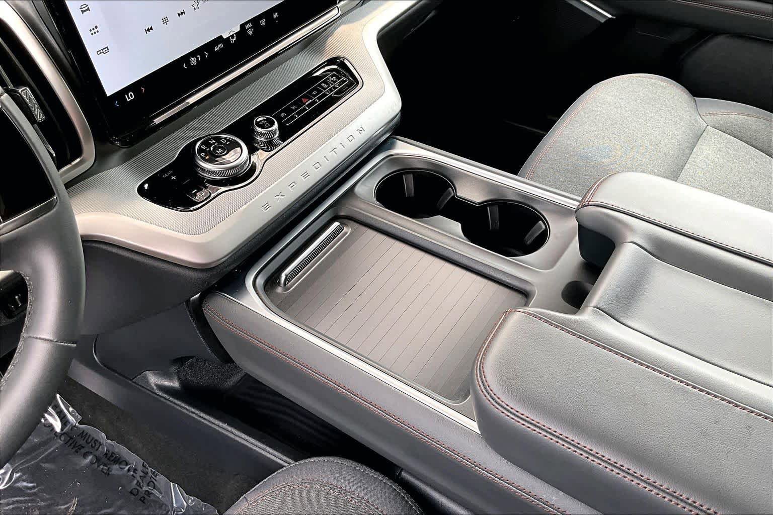 Certified 2025 Ford Expedition Max Active RWD image 17
