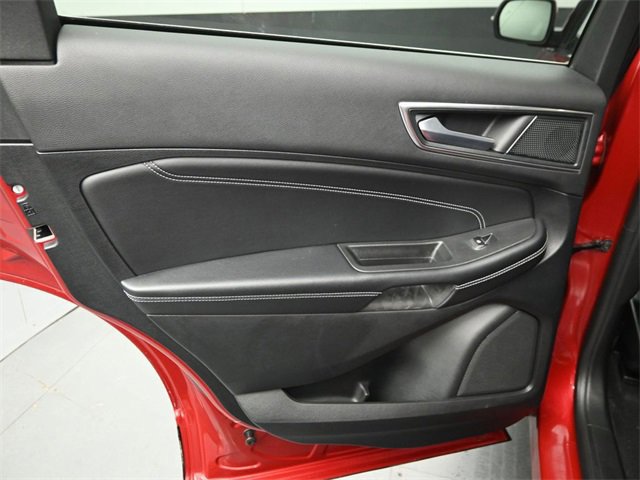 Certified 2024 Ford Edge Titanium image 40