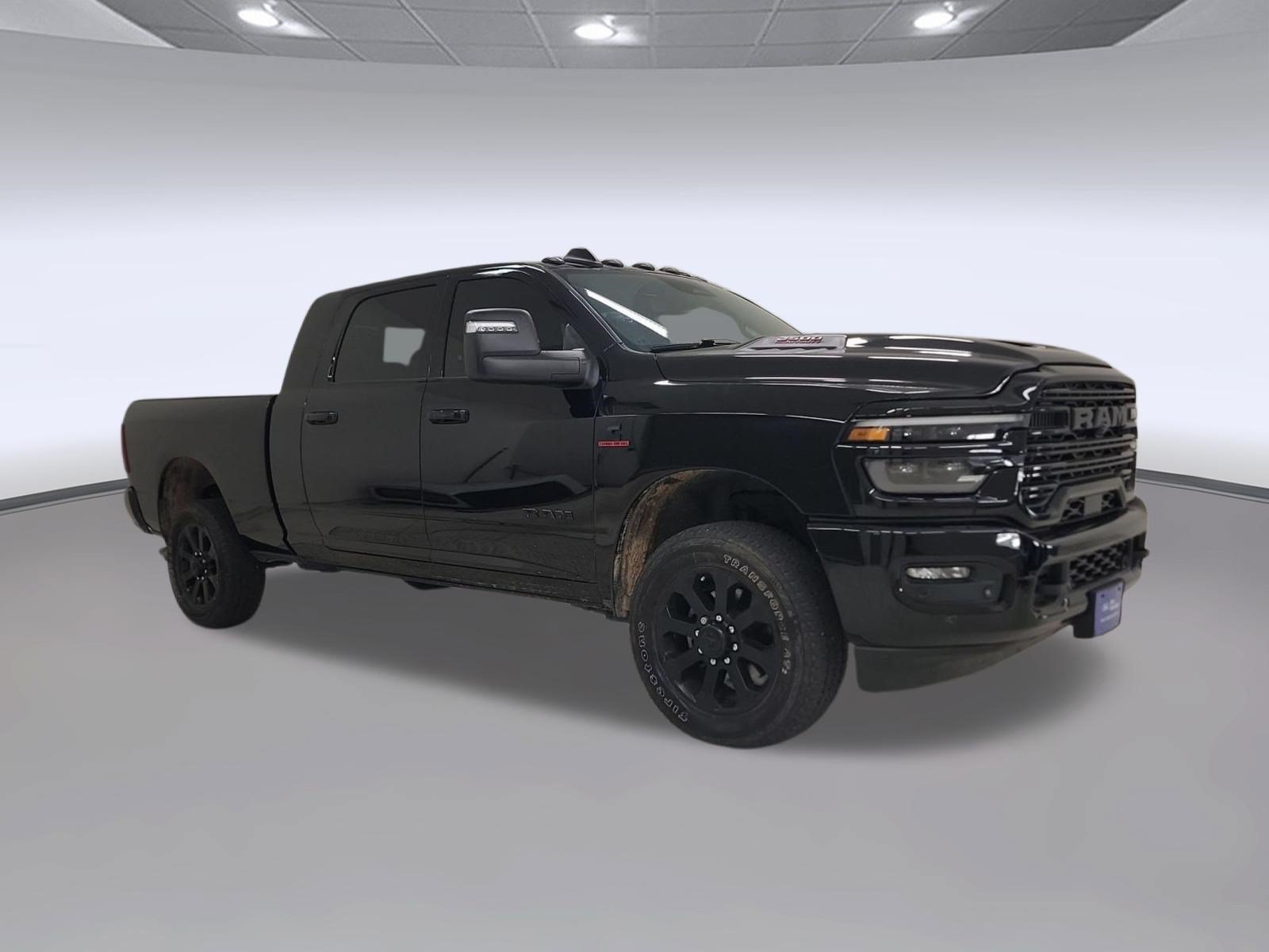 Used 2025 RAM 2500 Laramie w/ Night Edition AWD/4WD image 5