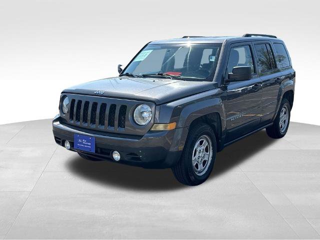 Used 2017 Jeep Patriot Sport FWD image 2