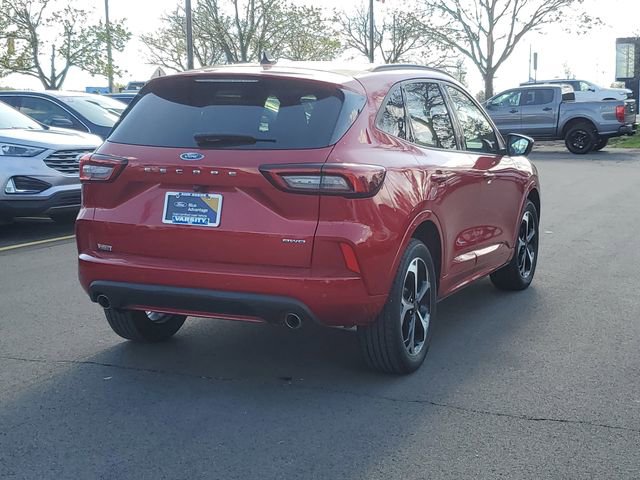 Certified 2023 Ford Escape ST-Line Elite w/ Premium Technology Package AWD/4WD image 4