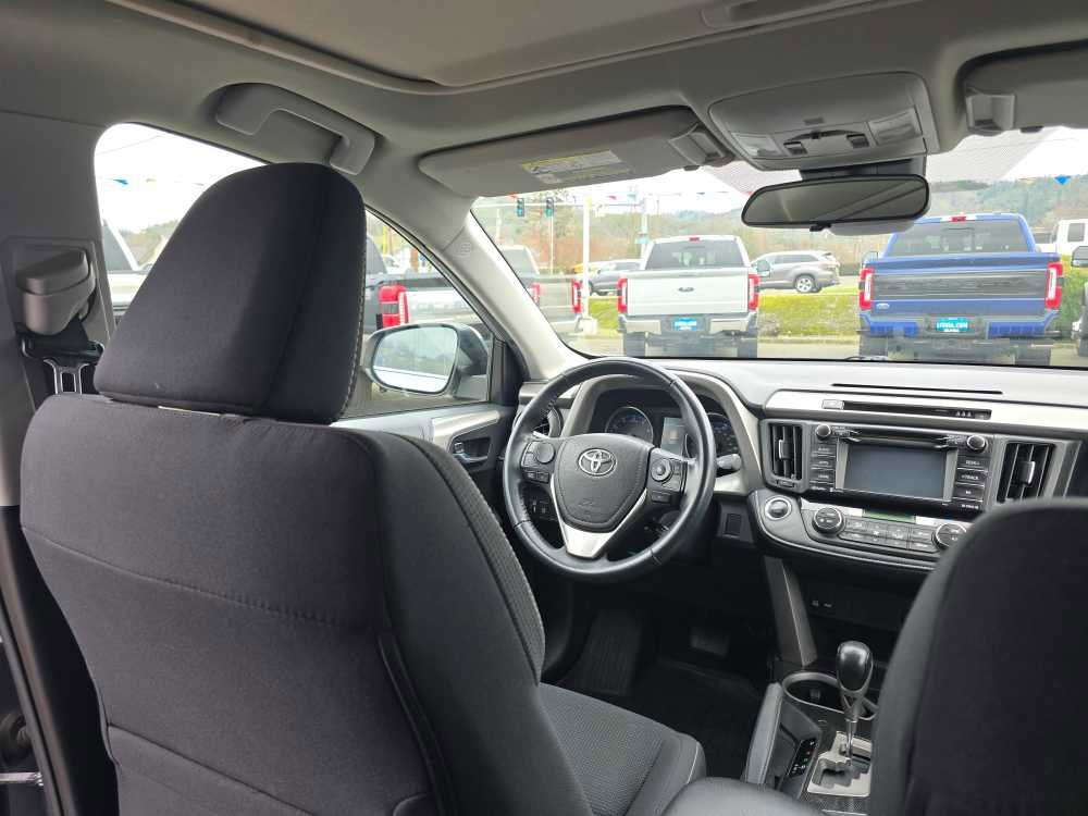 Used 2018 Toyota RAV4 Adventure image 10