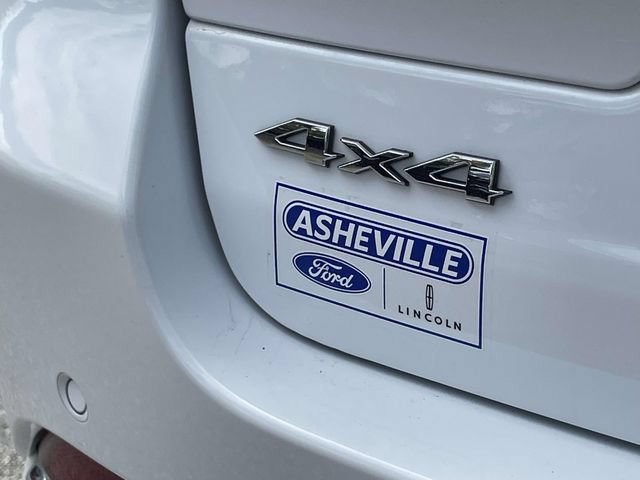 Used 2023 Jeep Grand Cherokee Overland AWD/4WD image 11