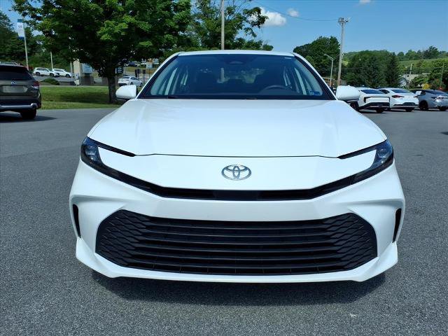 Used 2025 Toyota Camry LE FWD image 7