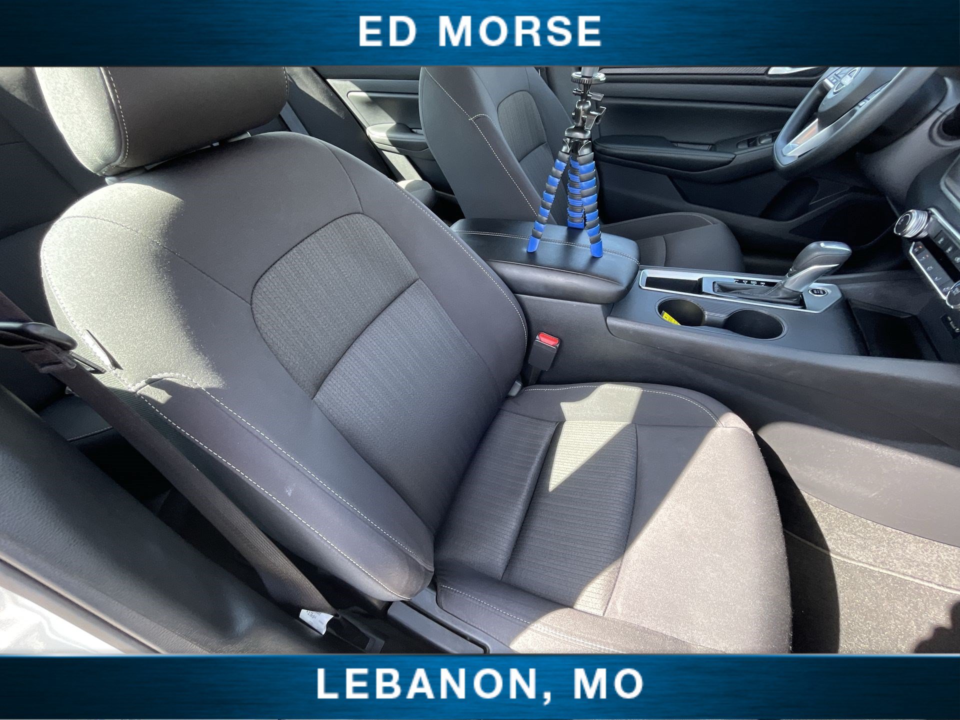 Used 2025 Nissan Altima 2.5 SV FWD image 25