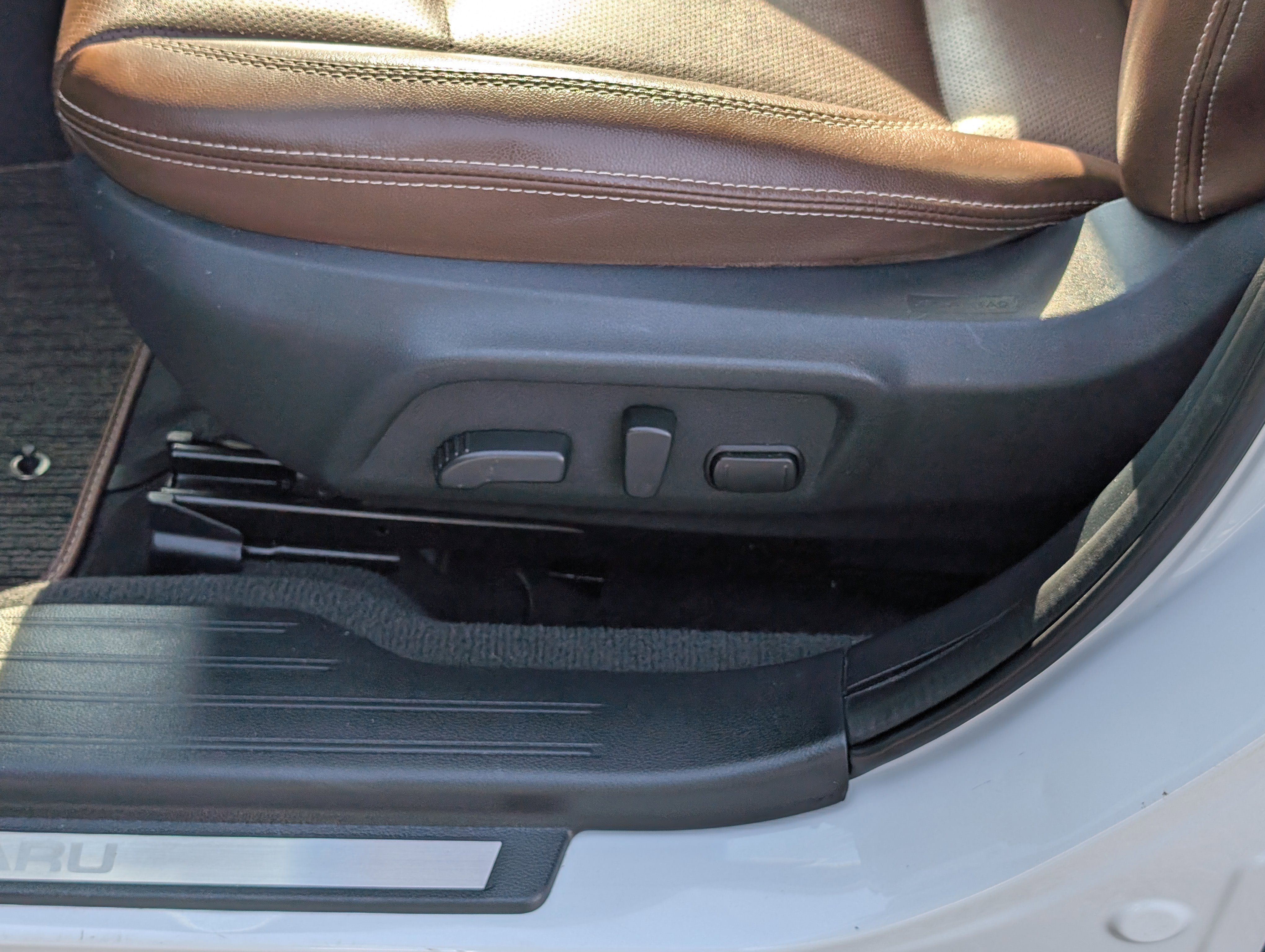 Used 2018 Subaru Outback 2.5i Touring image 23