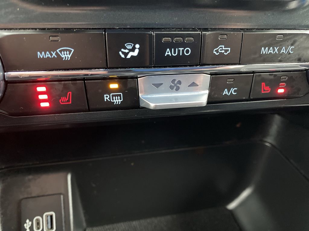 Certified 2025 Ford F150 XLT w/ Equipment Group 302A MID image 8