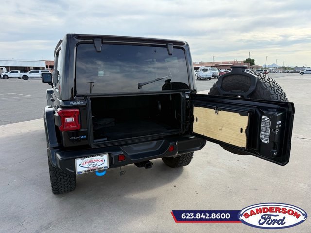 Used 2021 Jeep Wrangler Unlimited Rubicon 4xe w/ Cold Weather Group AWD/4WD image 5