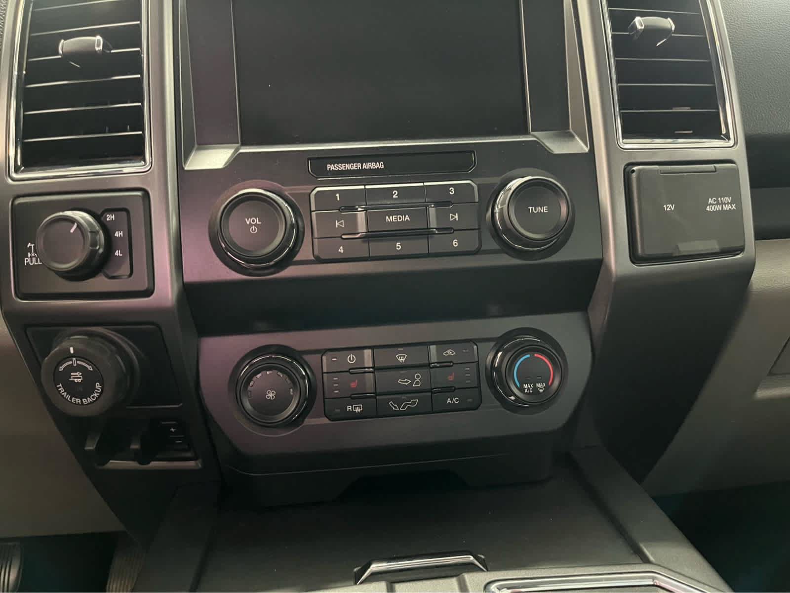 Certified 2019 Ford F150 XLT w/ Equipment Group 302A Luxury AWD/4WD image 39