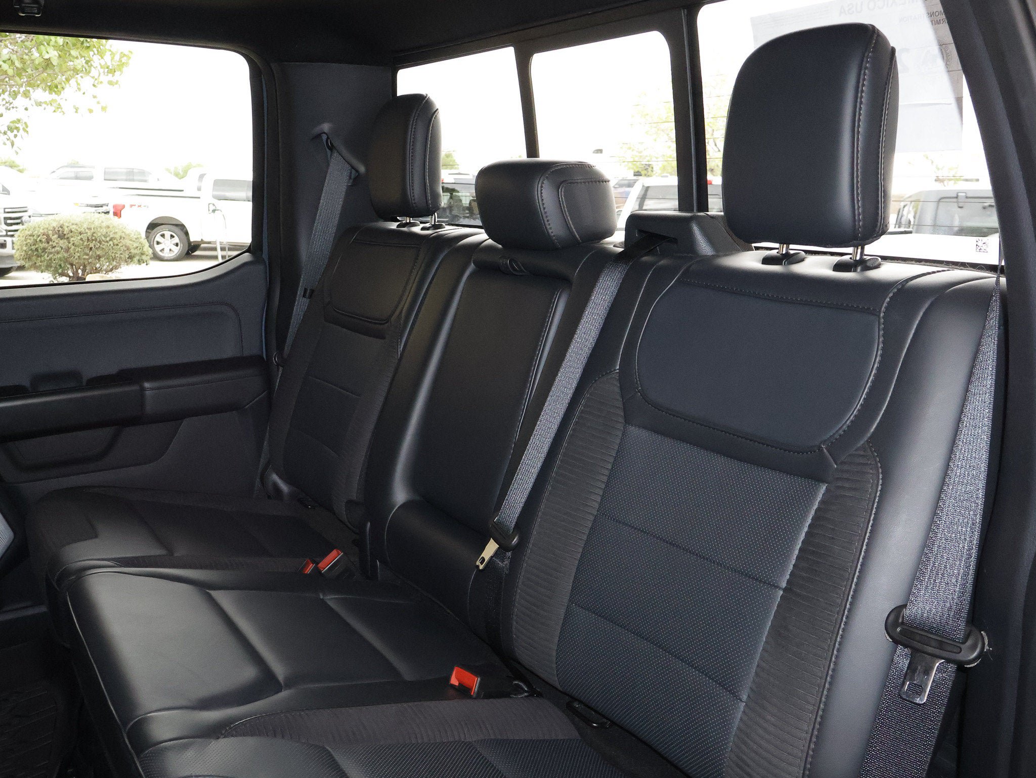 Certified 2023 Ford F150 Raptor w/ Raptor 37 Performance Package AWD/4WD image 39