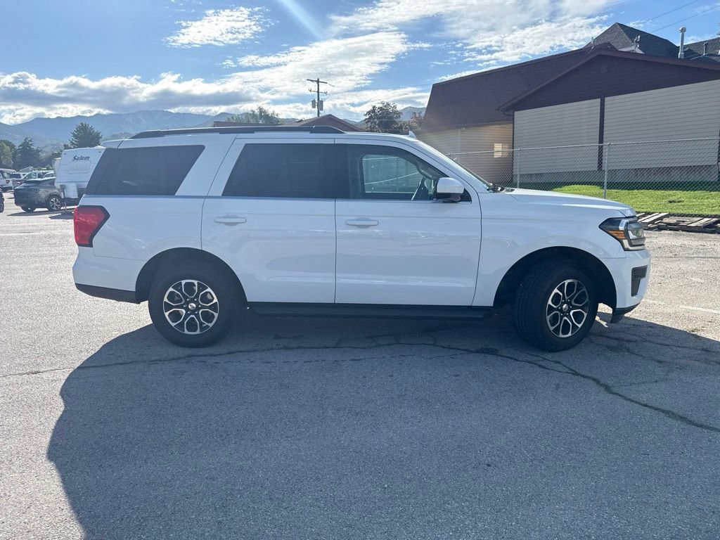 Certified 2024 Ford Expedition XLT AWD/4WD image 3