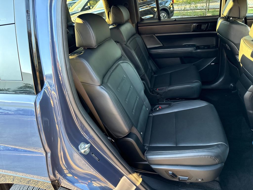 Used 2025 Hyundai Santa Fe Calligraphy image 28