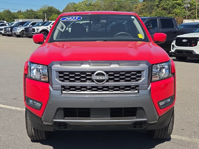 Used 2025 Nissan Frontier SV w/ SV Convenience Package AWD/4WD image 8