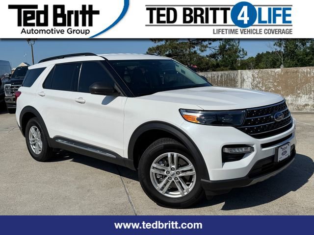 Certified 2023 Ford Explorer XLT w/ Equipment Group 202A AWD/4WD image 1