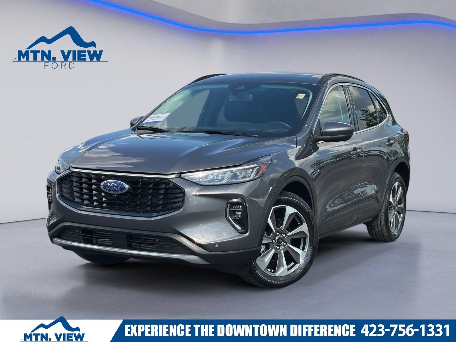 Certified 2023 Ford Escape Platinum AWD/4WD image 1