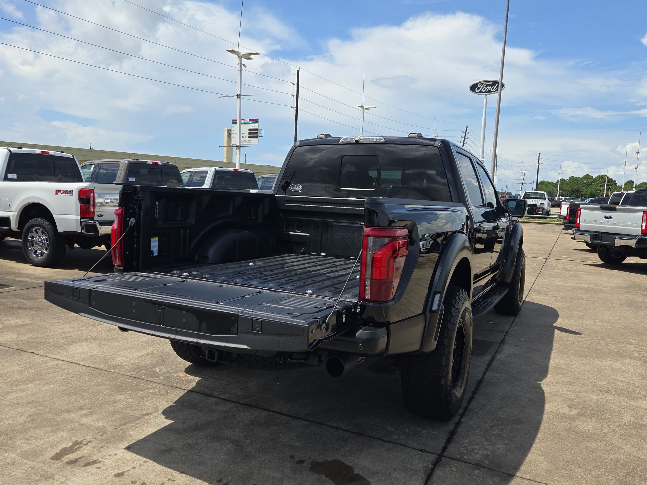 Certified 2025 Ford F150 Raptor AWD/4WD image 31