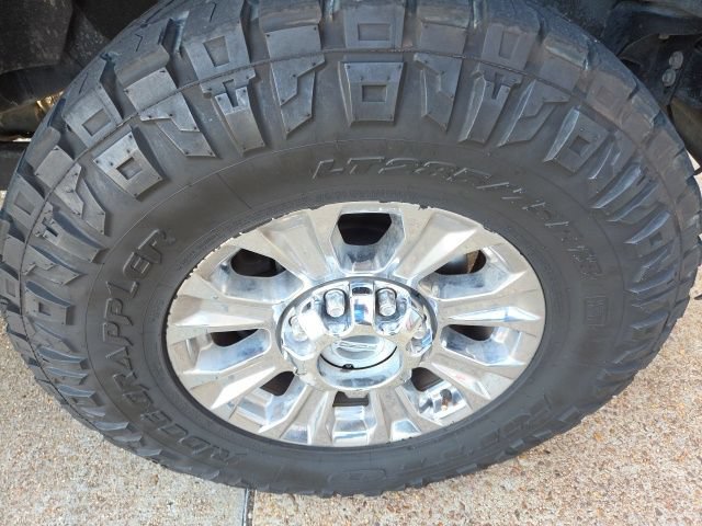 Certified 2019 Ford F250 XLT w/ XLT Premium Package AWD/4WD image 13