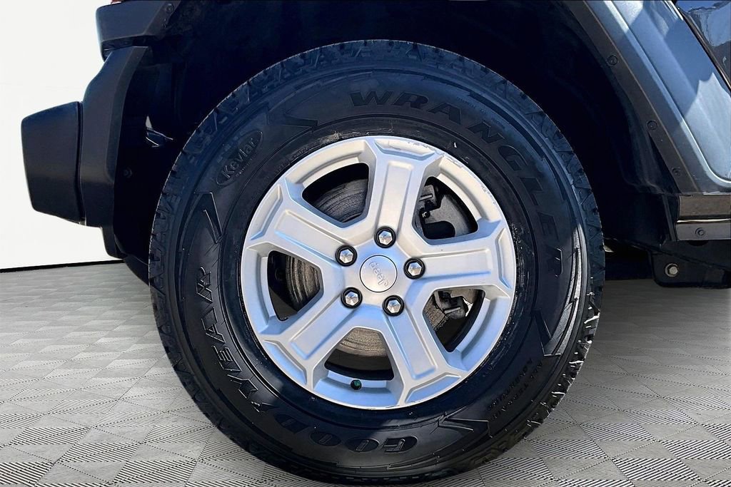 Used 2022 Jeep Wrangler Unlimited Sport image 11