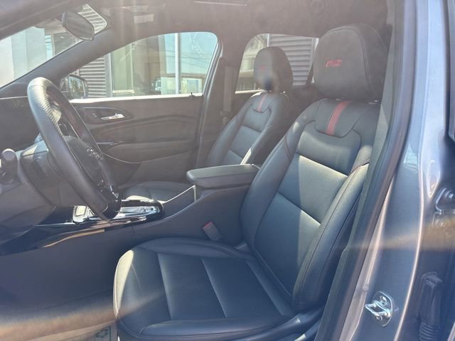 Used 2025 Chevrolet Trax RS w/ Sunroof Package FWD image 16