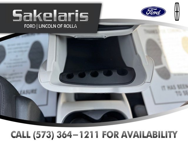 Used 2023 Chrysler Voyager LX FWD image 27