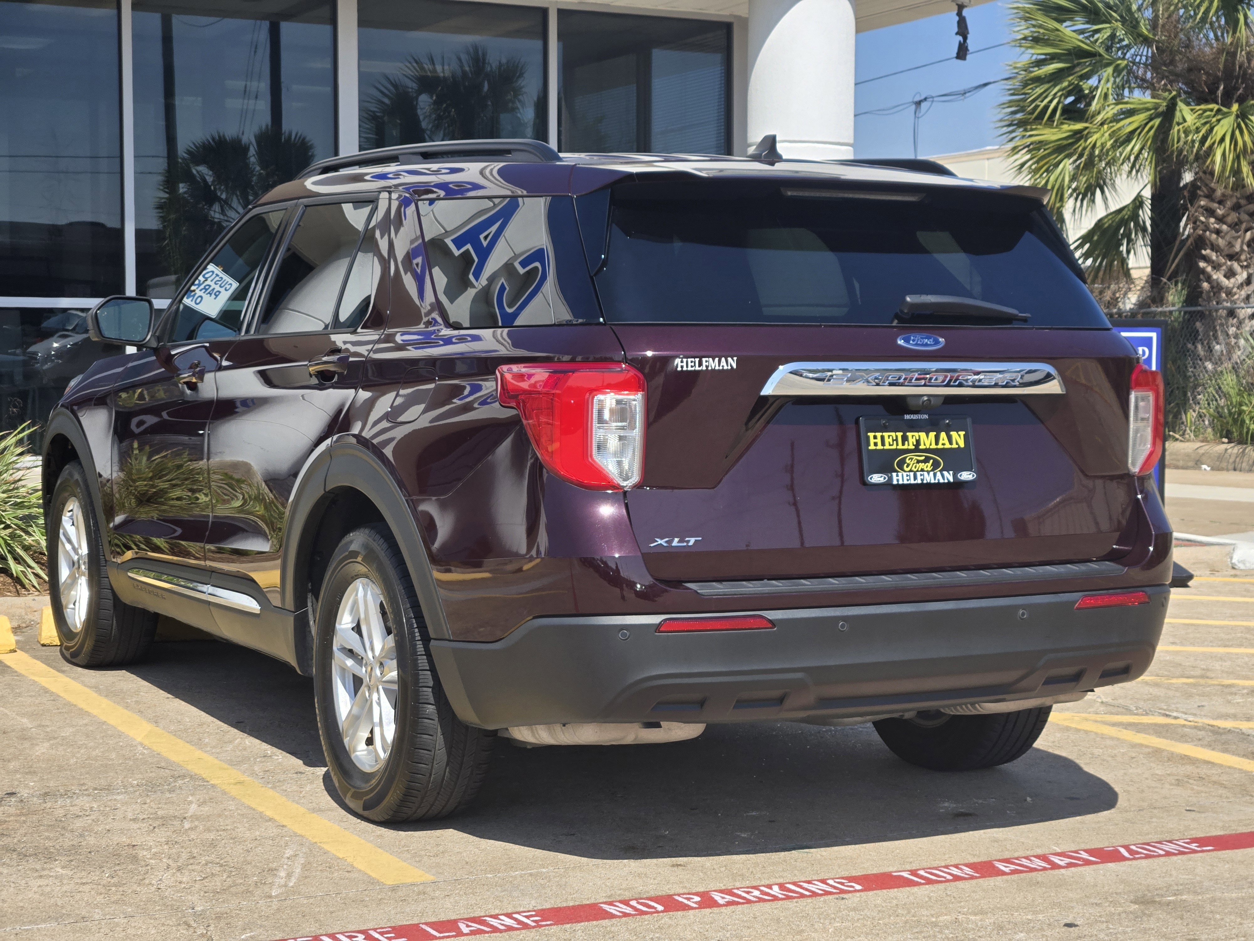 Certified 2023 Ford Explorer XLT image 2