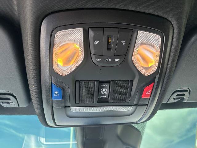 Used 2025 RAM 1500 Warlock AWD/4WD image 24