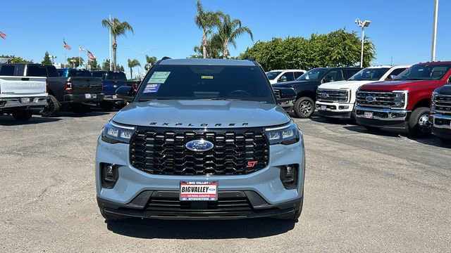 Certified 2025 Ford Explorer ST w/ Sun And Sound Package AWD/4WD image 9