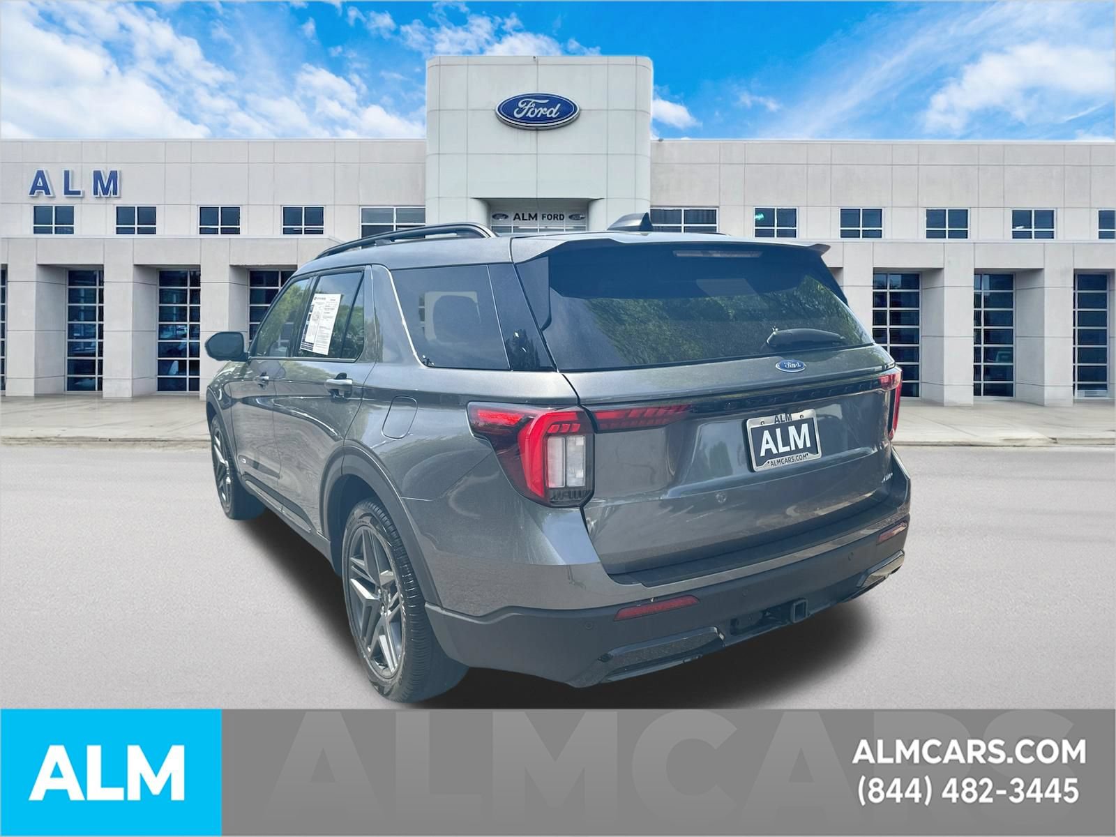 Certified 2025 Ford Explorer ST-Line w/ ST-Line Street Pack AWD/4WD image 8