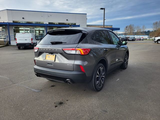 Certified 2022 Ford Escape SE w/ SE Sport Appearance Package image 8
