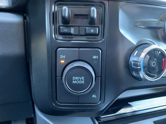 Certified 2025 Ford F350 Lariat image 24