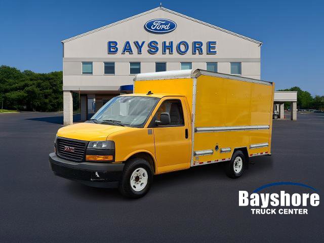 Used 2021 GMC Savana 3500 w/ Power Convenience Package RWD image 1