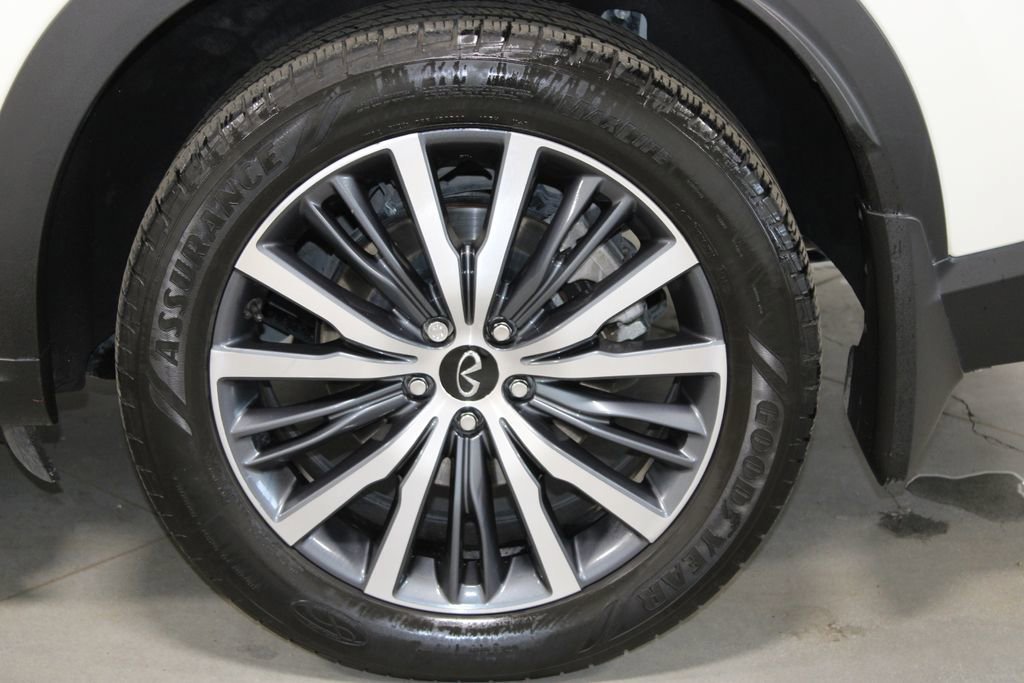 Used 2023 INFINITI QX60 Sensory w/ Cargo Package image 21