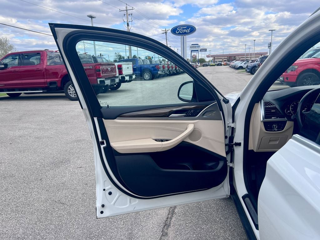 Used 2019 BMW X3 xDrive30i w/ Driving Assistance Package AWD/4WD image 11