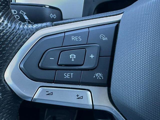 Used 2022 Volkswagen Atlas Cross Sport SEL Premium R-Line image 19