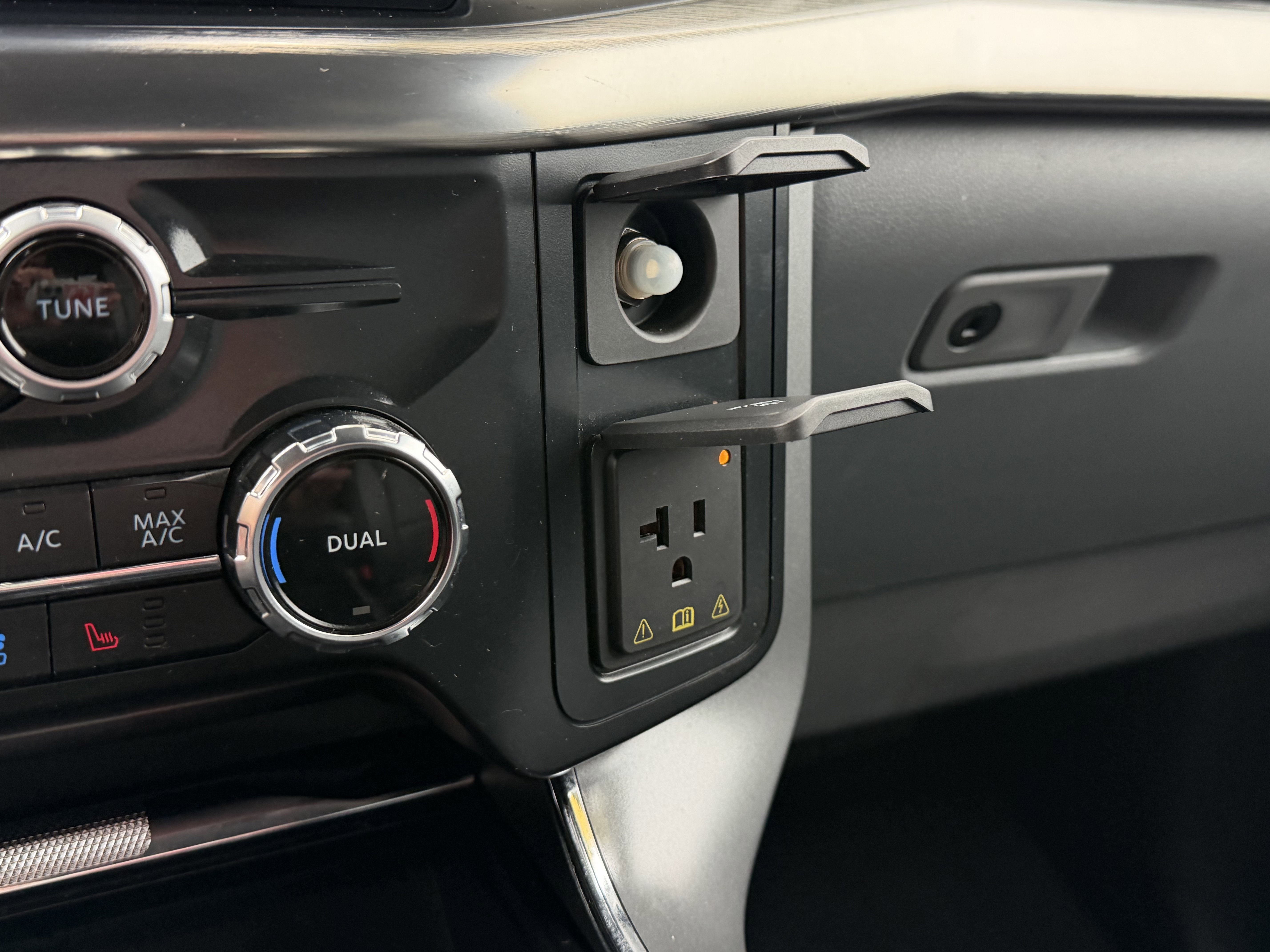 Certified 2022 Ford F150 Lariat w/ Equipment Group 502A High RWD image 23