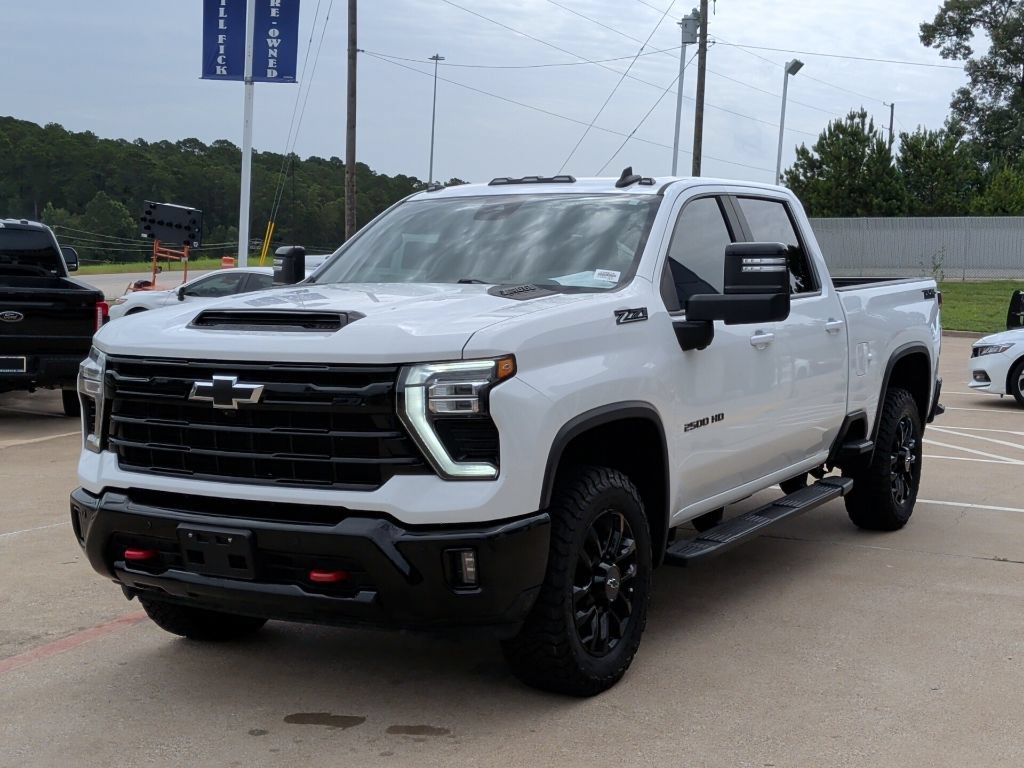 Used 2025 Chevrolet Silverado 2500 LT w/ Trail Boss Package AWD/4WD image 7