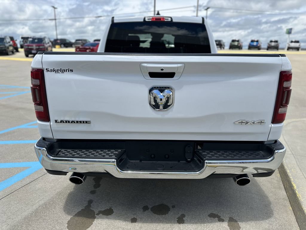 Used 2024 RAM 1500 Laramie AWD/4WD image 4