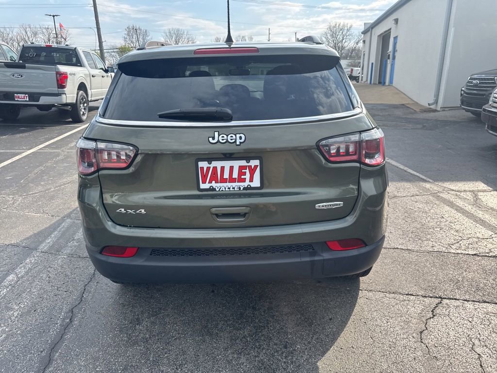 Used 2019 Jeep Compass Latitude w/ Cold Weather Group image 10