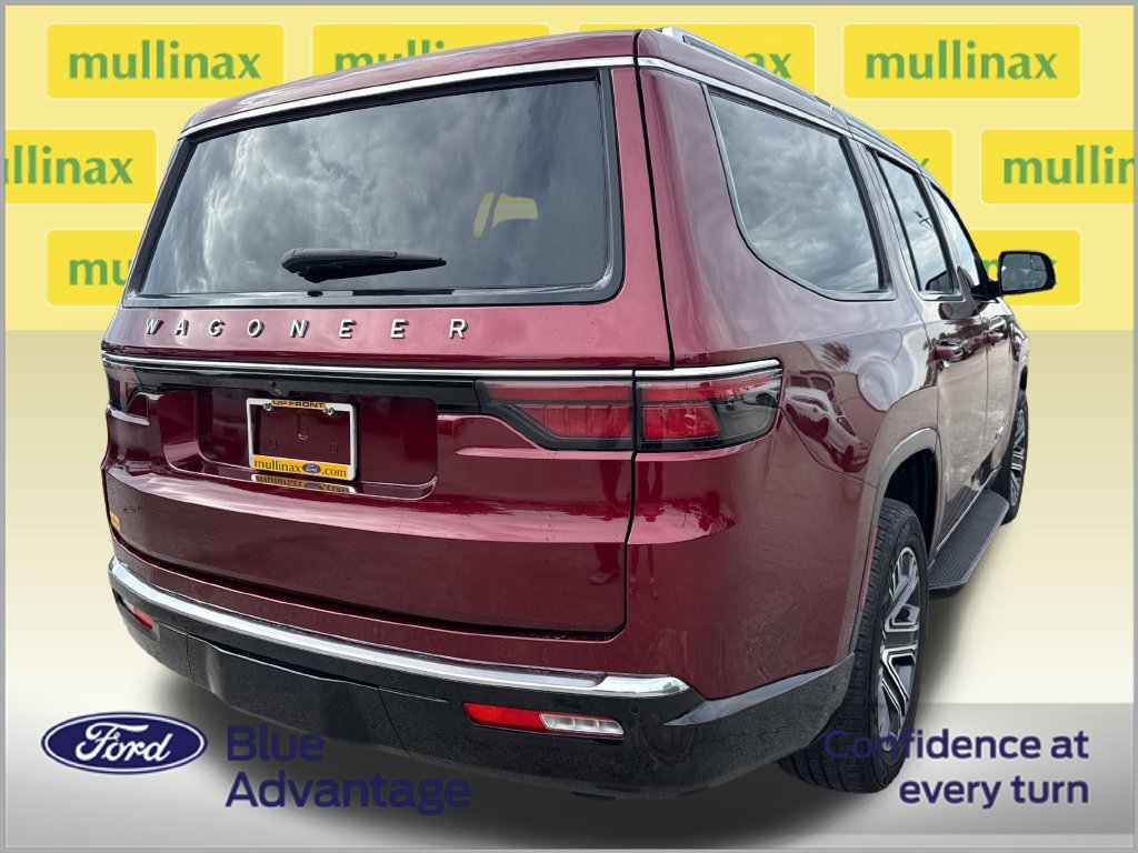 Used 2023 Jeep Wagoneer 2WD w/ Premium Group I image 4