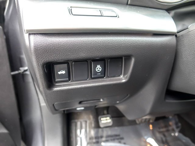Used 2023 Nissan Maxima SL FWD image 28