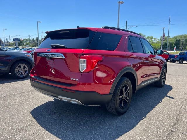 Certified 2023 Ford Explorer XLT w/ Equipment Group 202A AWD/4WD image 4