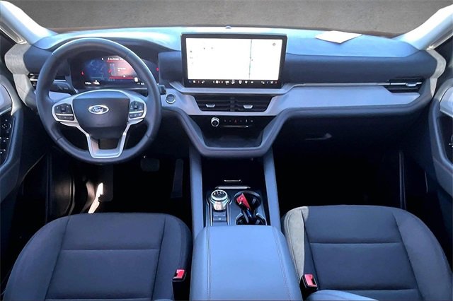 Certified 2025 Ford Explorer Active image 13