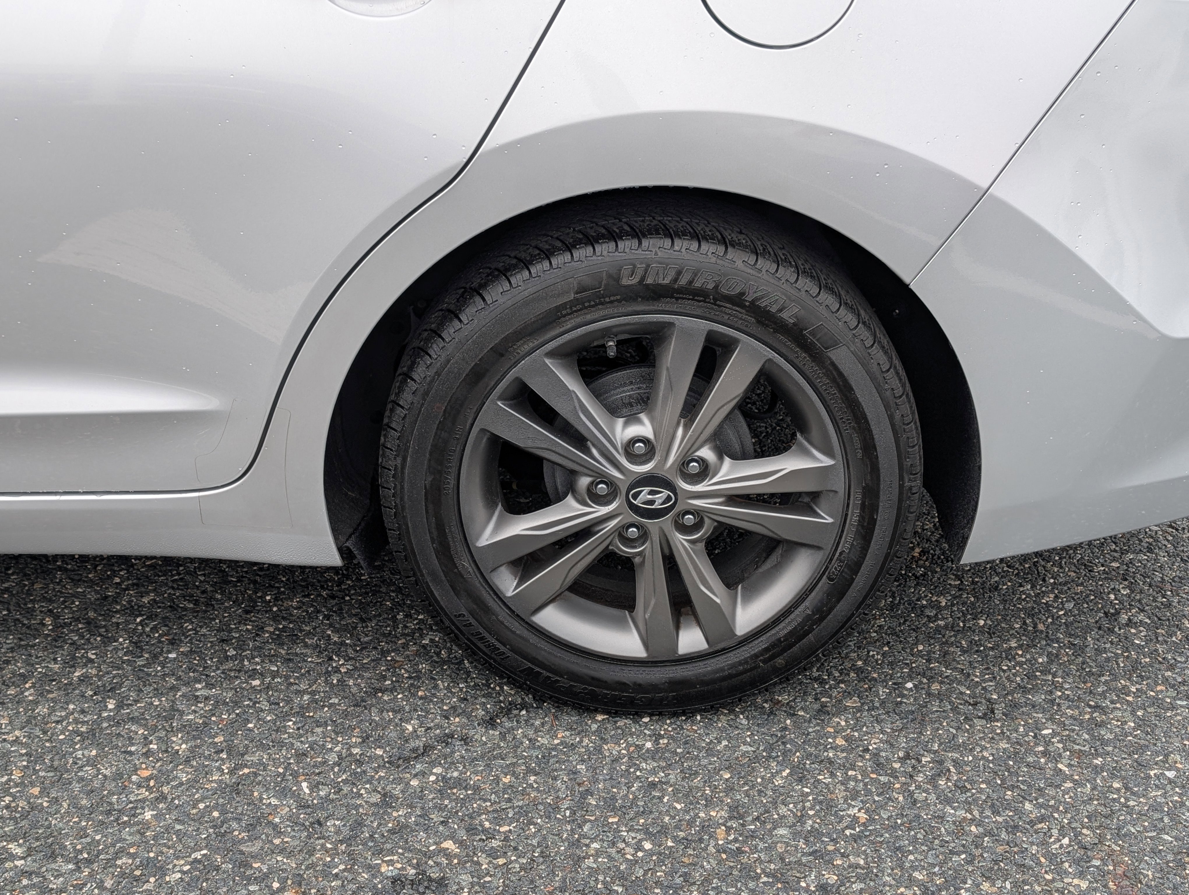 Used 2017 Hyundai Elantra SE image 9