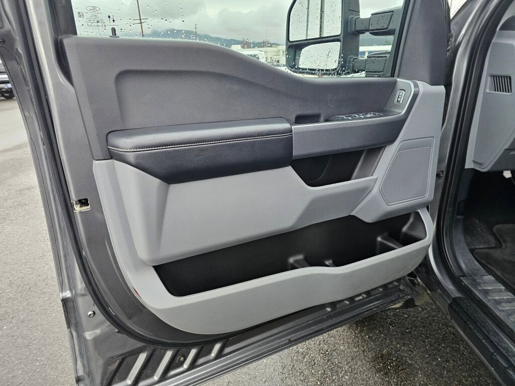 Certified 2024 Ford F350 XLT image 16