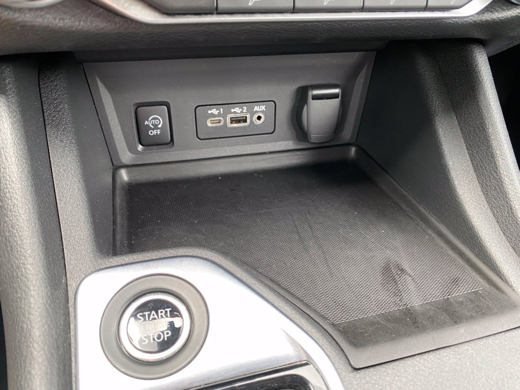 Used 2025 Nissan Sentra SV FWD image 23