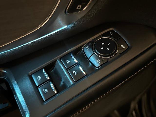 Certified 2025 Ford Expedition Platinum AWD/4WD image 19