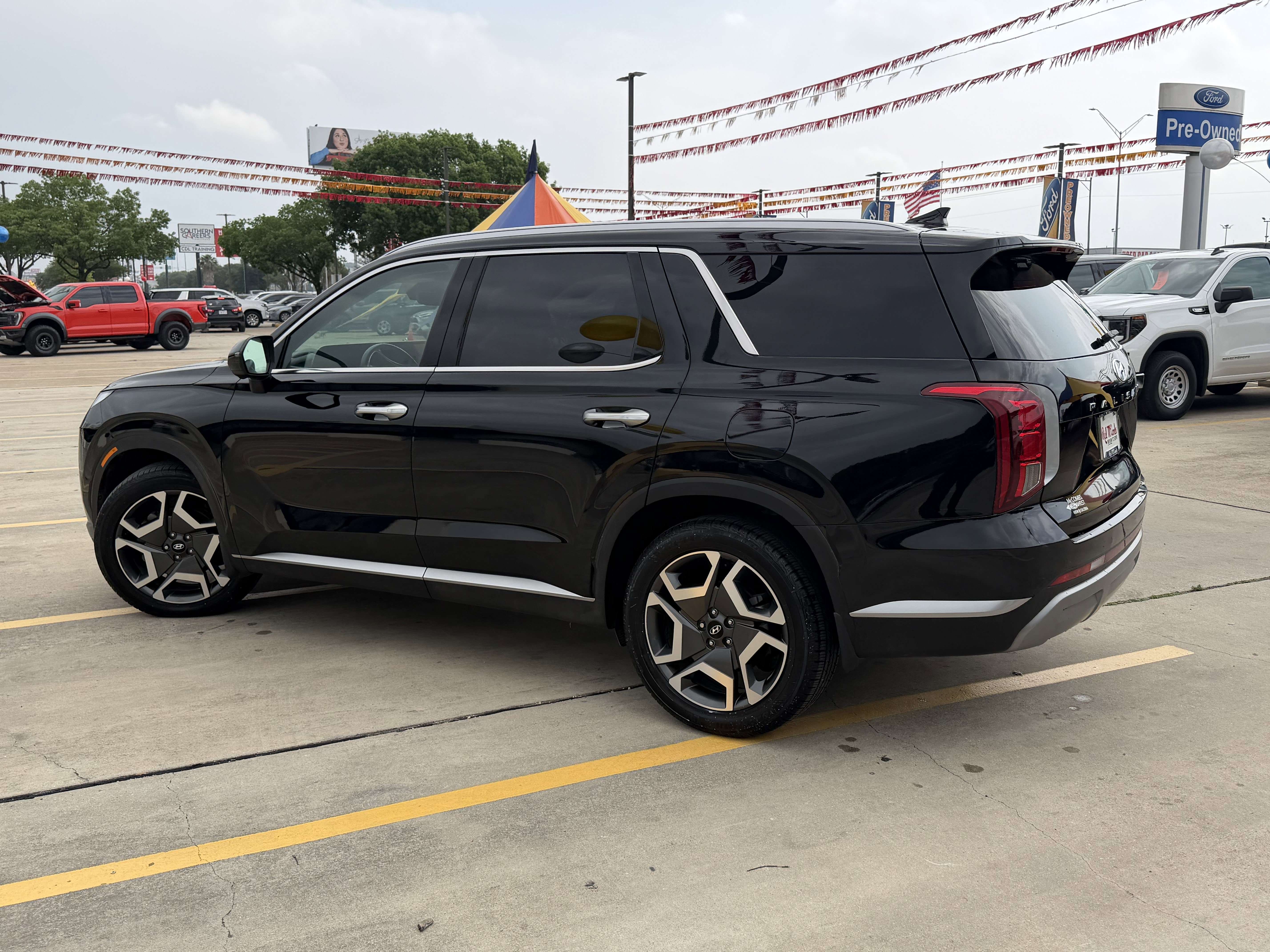 Used 2024 Hyundai Palisade SEL AWD/4WD image 12