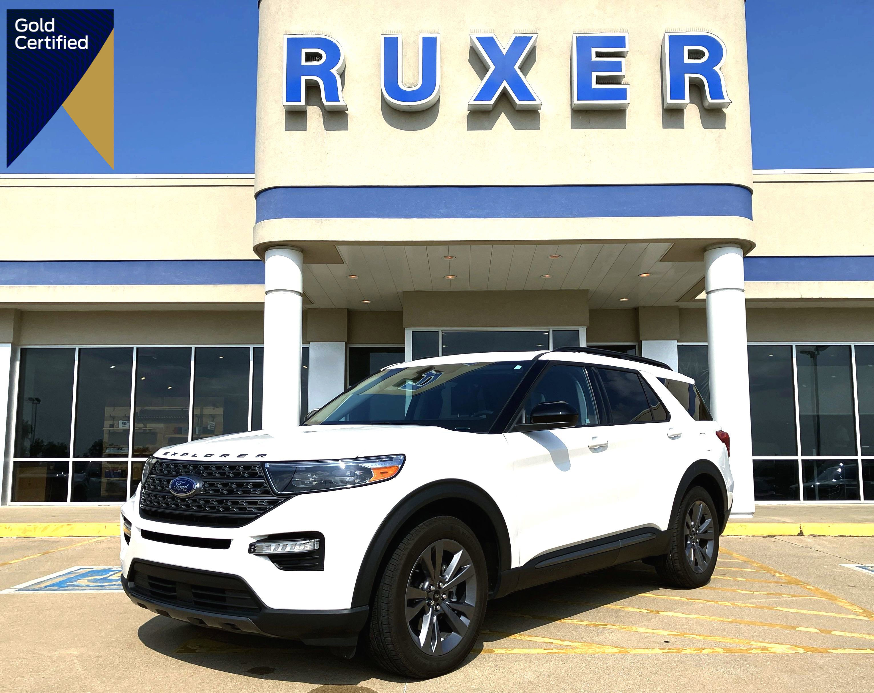 Certified 2023 Ford Explorer XLT w/ Equipment Group 202A