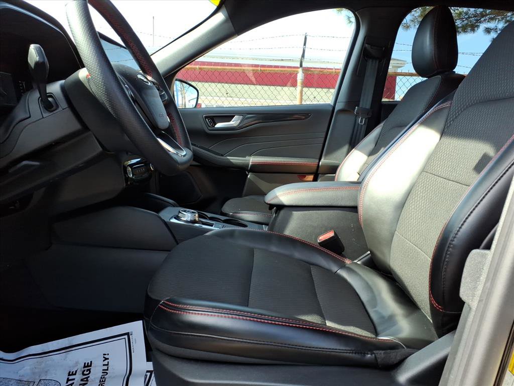 Certified 2024 Ford Escape ST-Line w/ Tech Pack #1 image 14