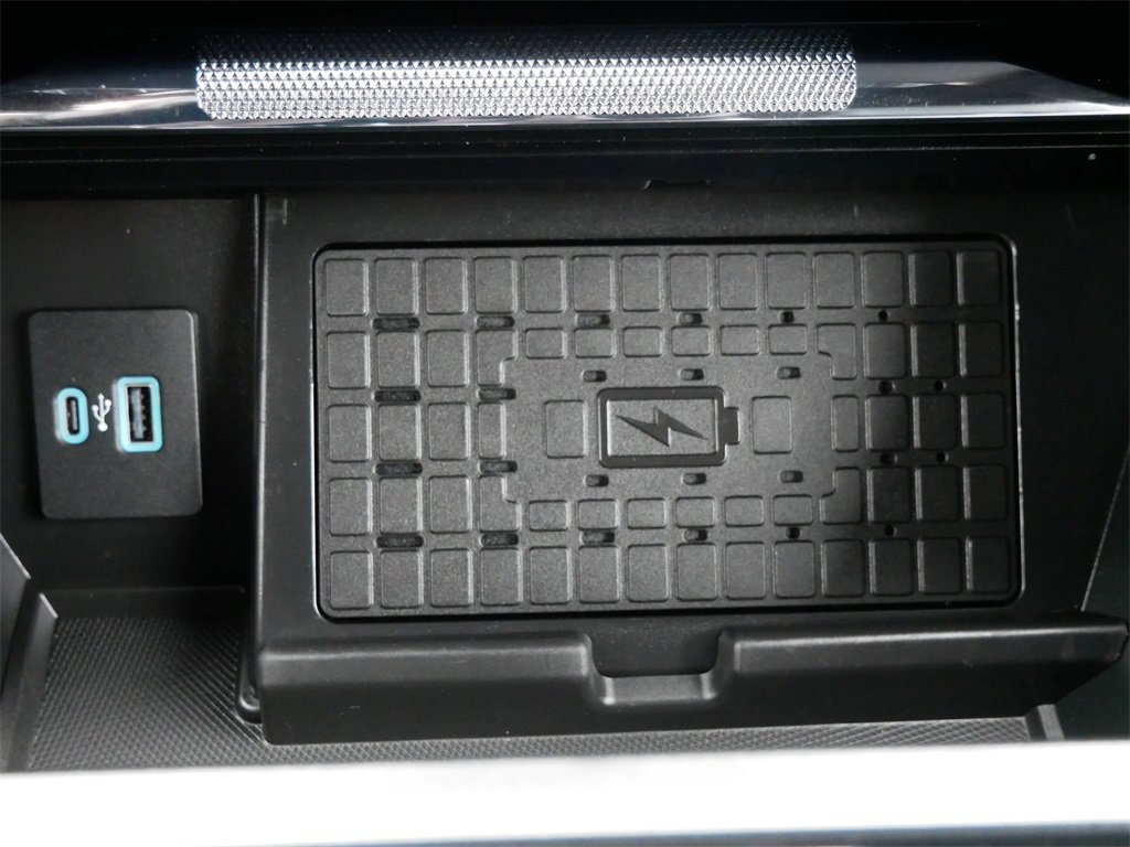 Certified 2023 Ford F150 Lariat w/ Equipment Group 502A High image 26